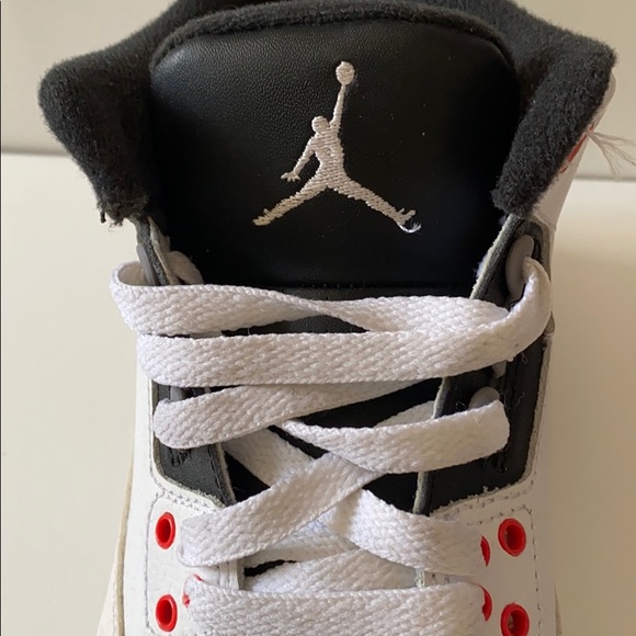 Air Jordan 3 Retro main image 12